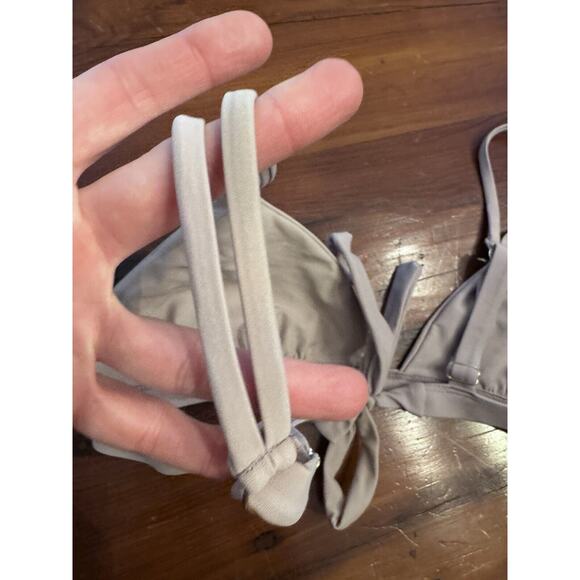 Monday Swimwear Women's Light Pink Bikini Top Size Large - Picture 7 of 9